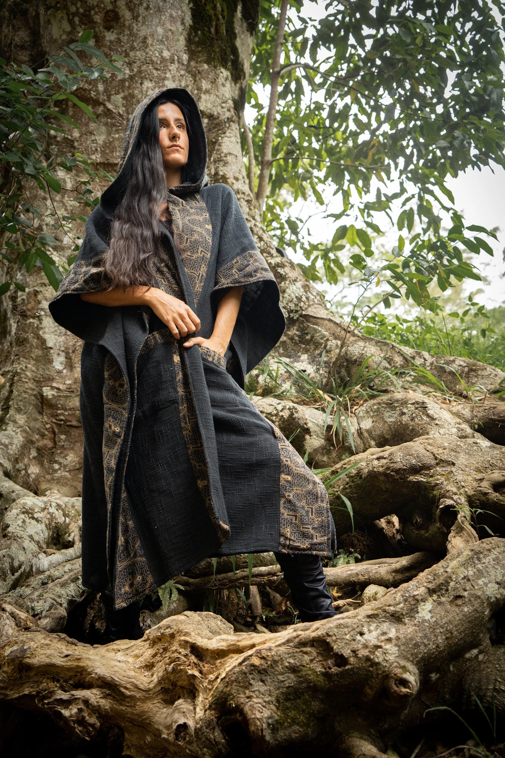 AYAWA Kimono Black Womens Hooded Cape Robe Poncho Shipibo Sacred Patterns Ceremony Ritual Shaman Tribal Shawl Viking Festival Rave AJJAYA