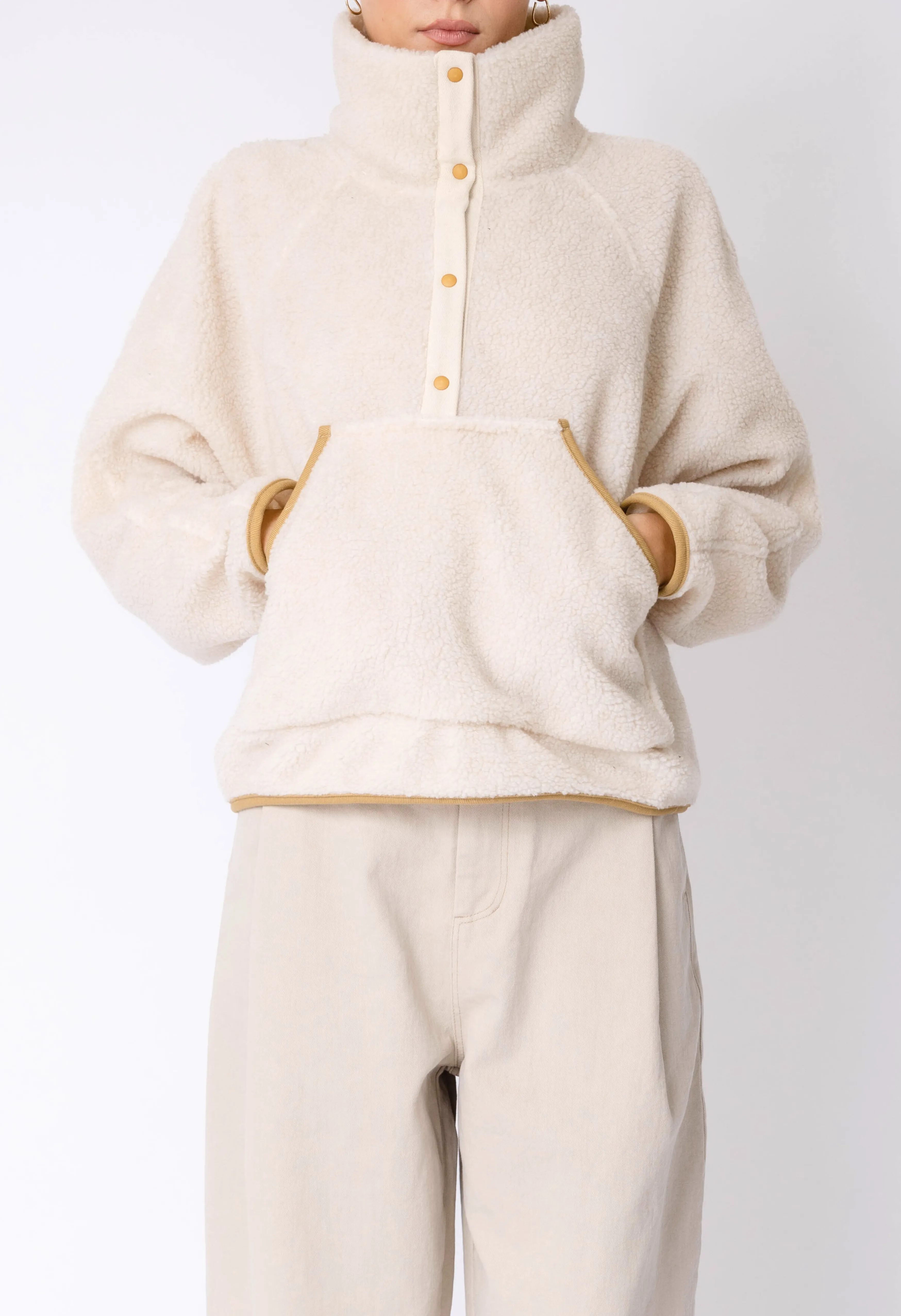 Fleece Pullover In Cream