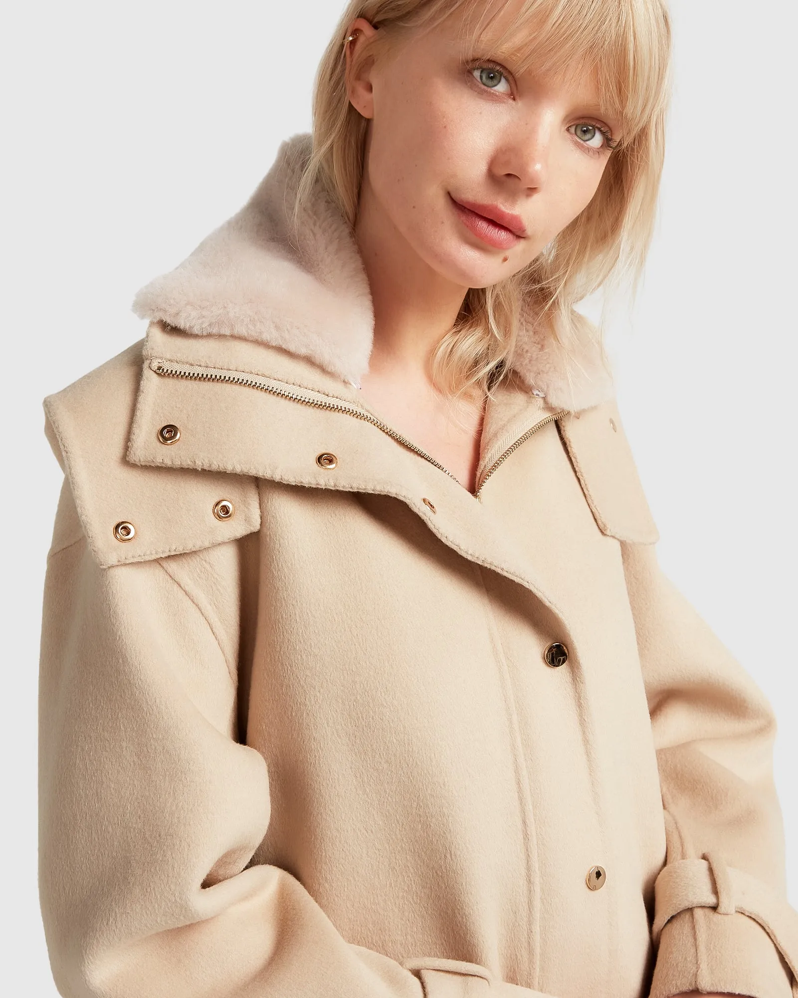 Heavy Hearted Detachable Hooded Coat - Pale Oat