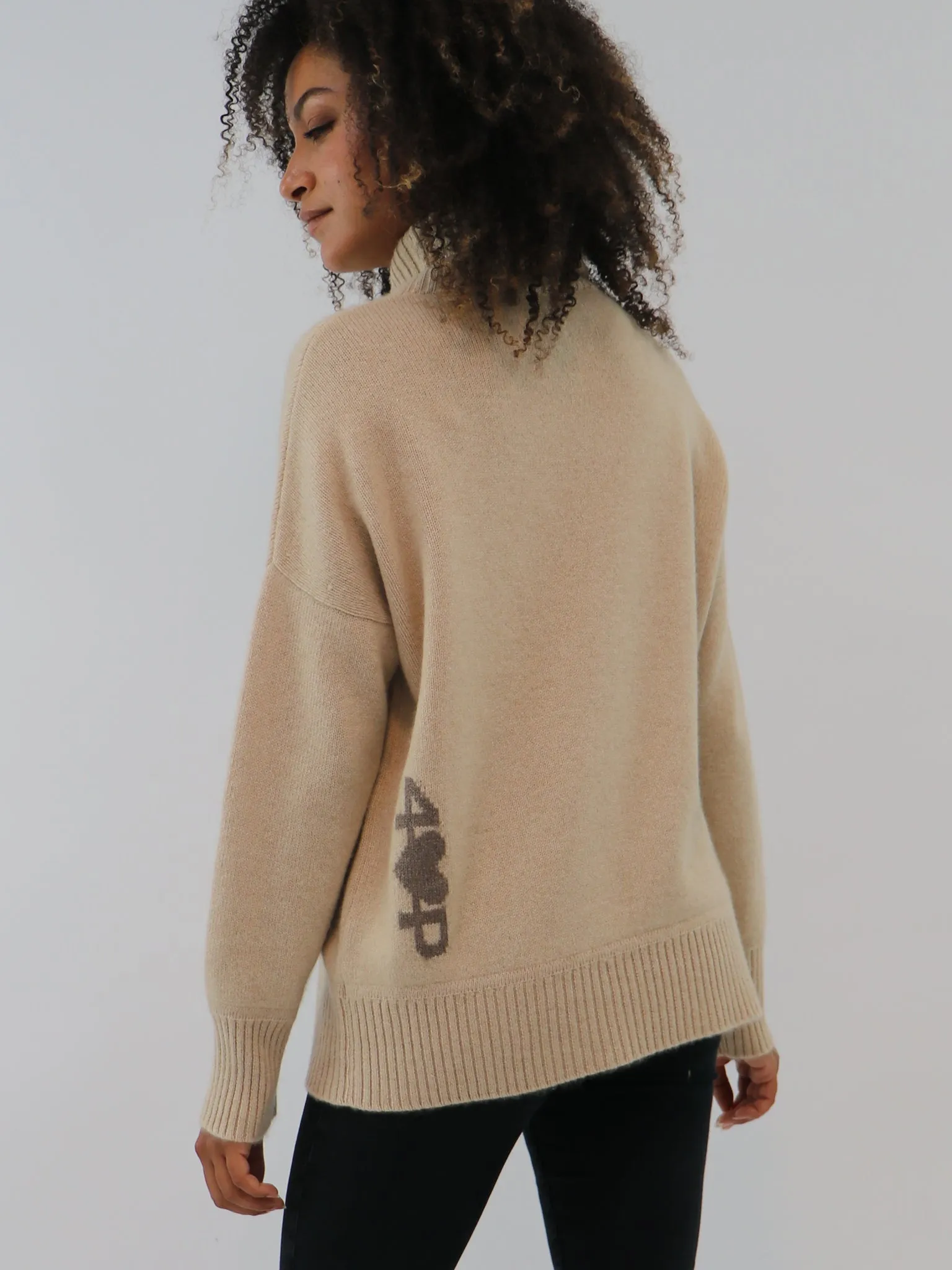 ORGANIC LAKI TURTLENECK