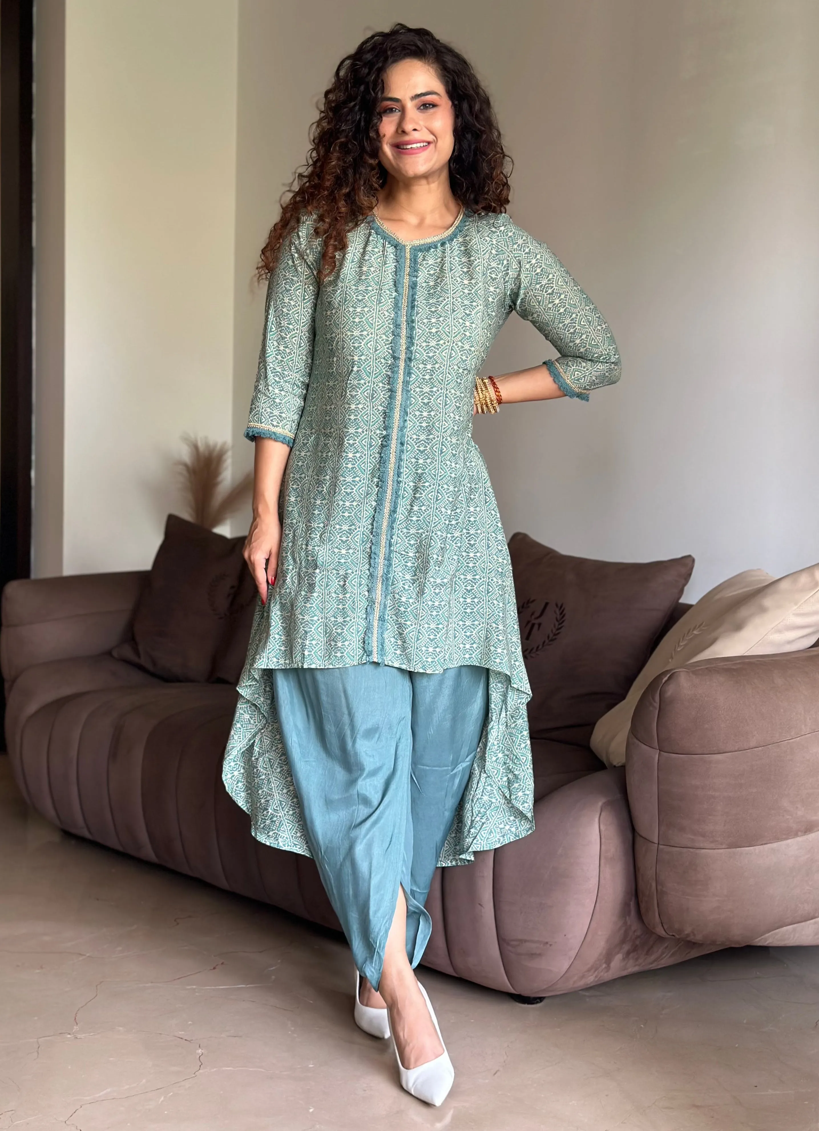 Posh Blue Kurta And Tulip Pants