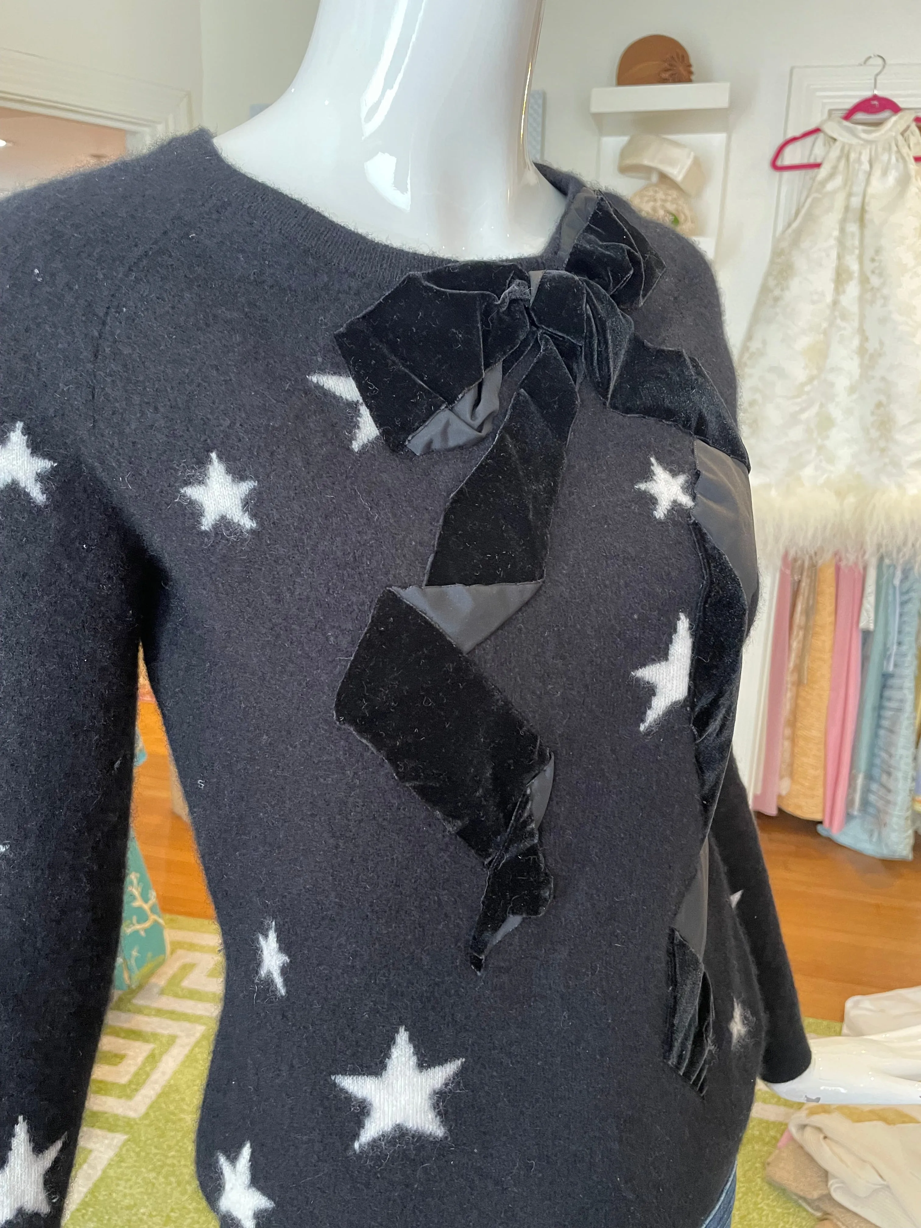 Star Bow Sweater (Small)