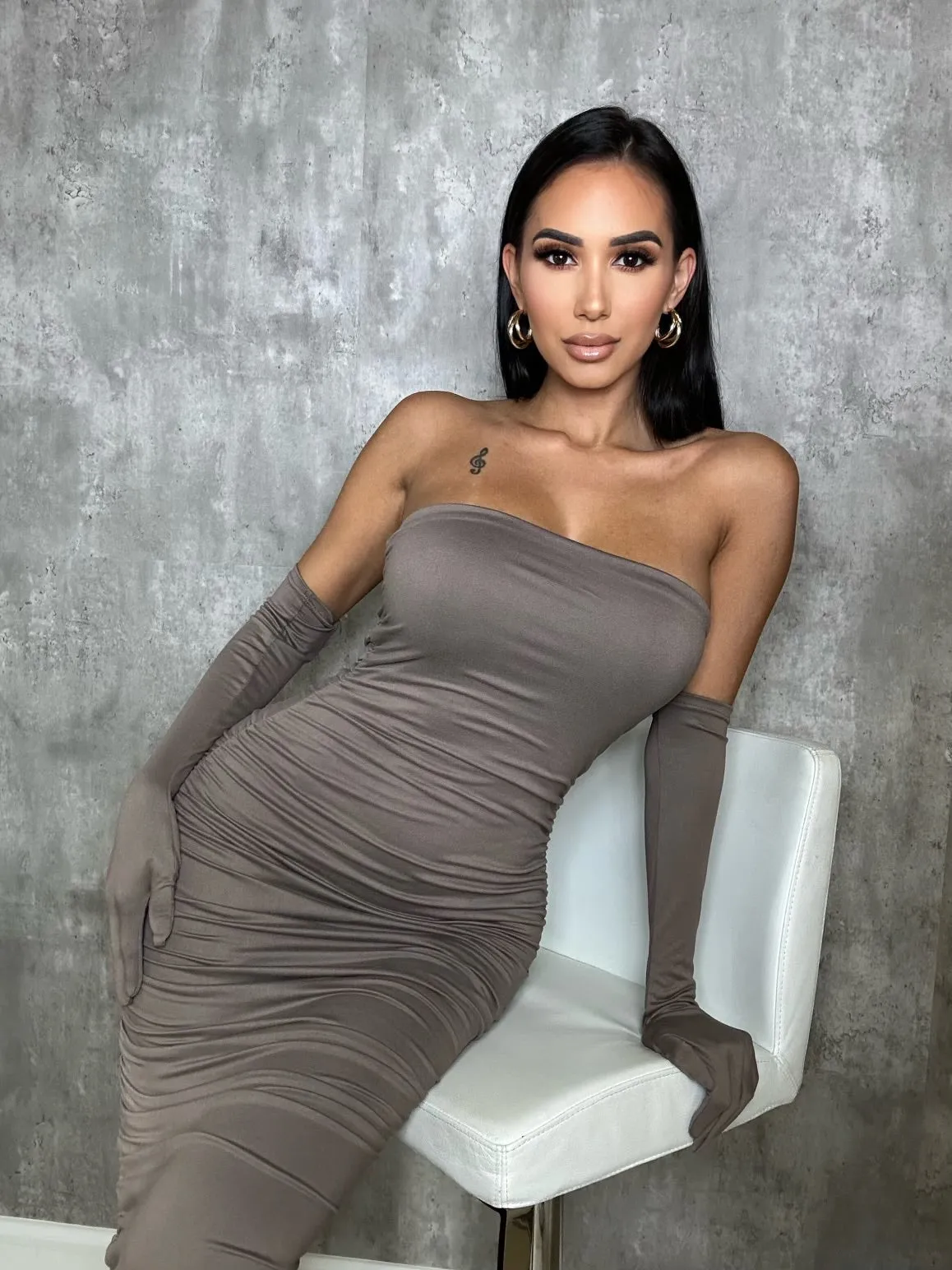 Taupe Strapless Scrunch Butt Midi Dress   Gloves