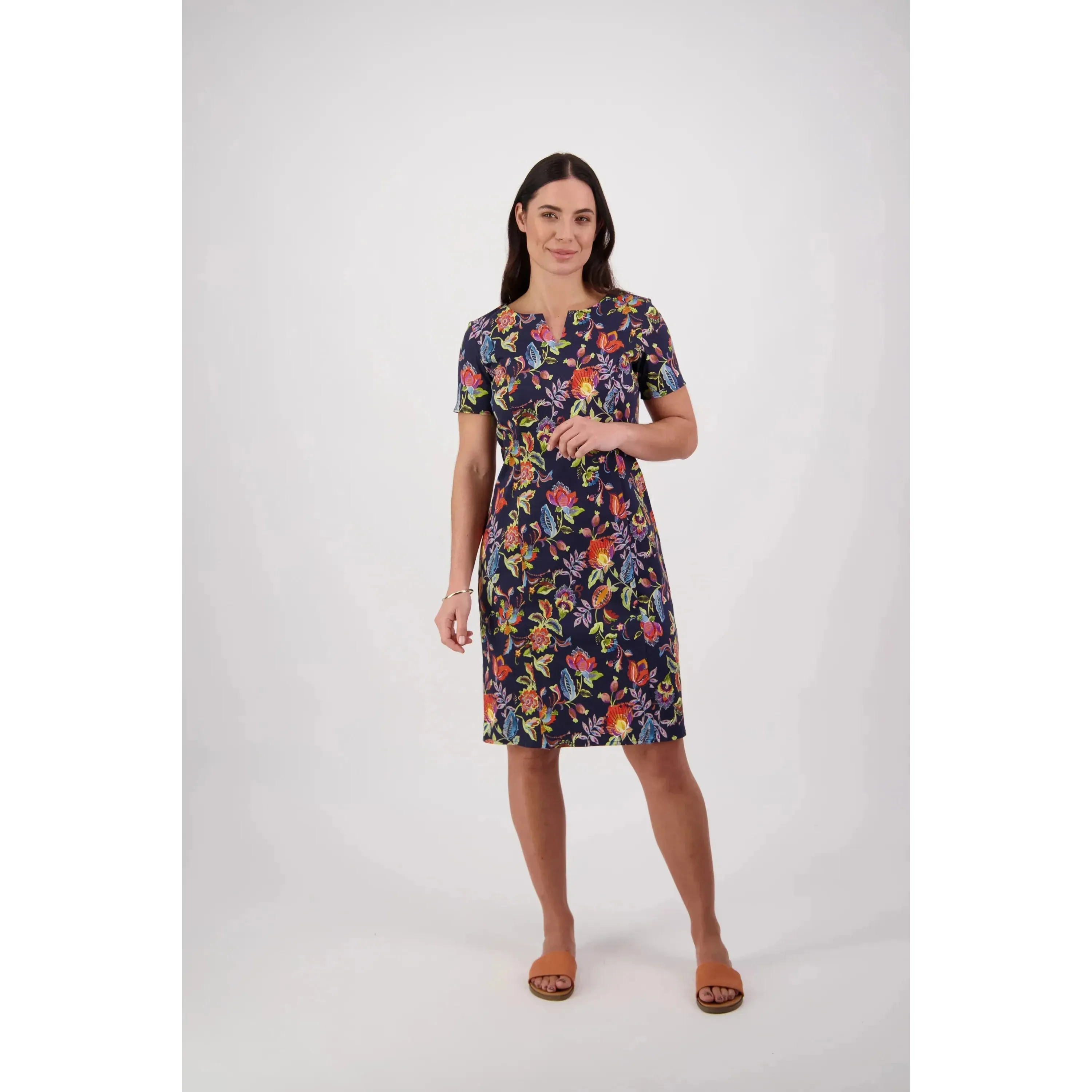 Vassalli - Printed Lightweight Fitted Dress with Short Sleeve - Brazil