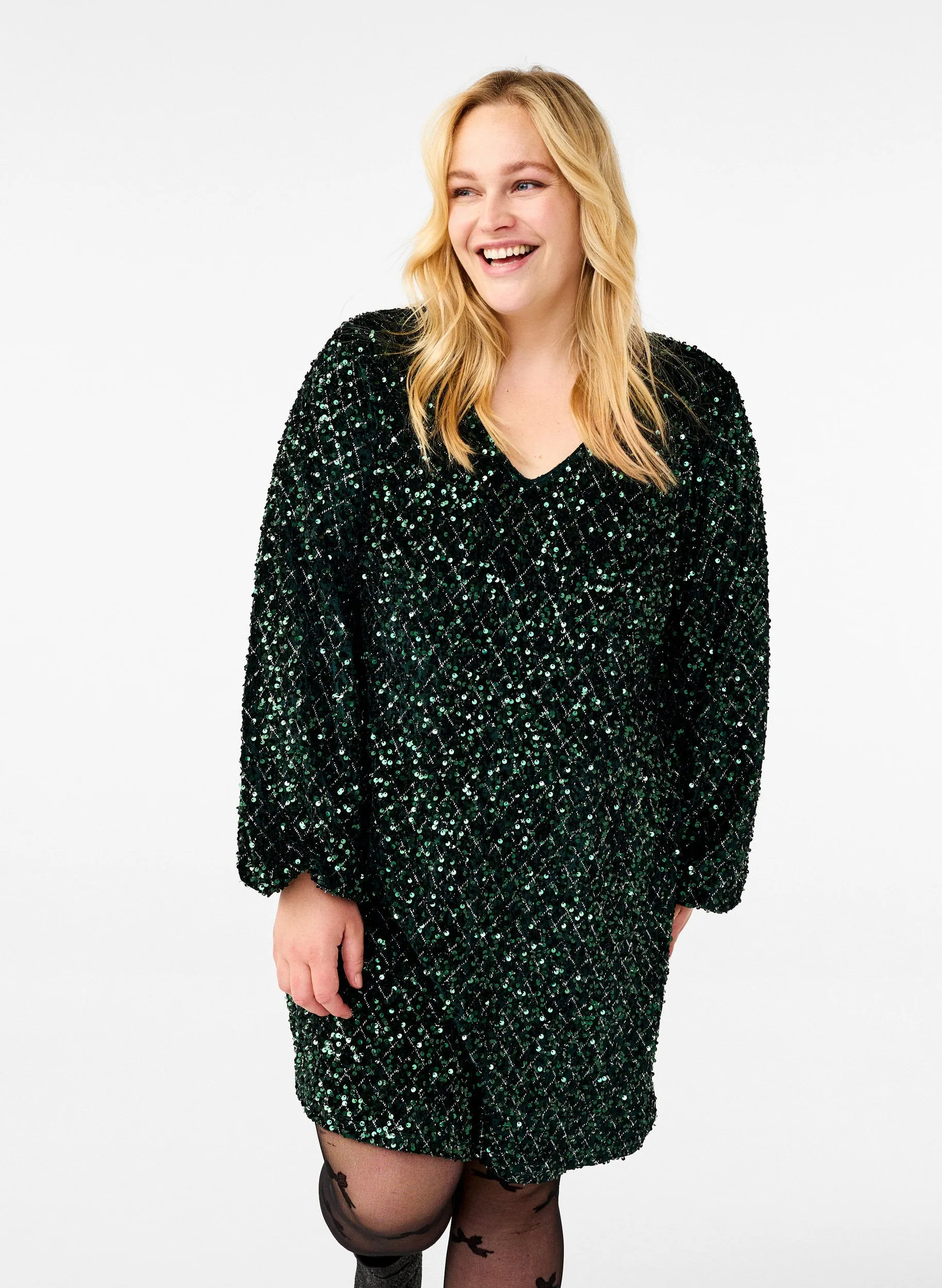 Zizzi Rutti Sequin Dress in Green